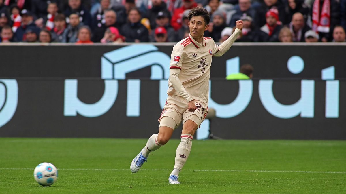 Obránce Bayernu Ito má opět zlomenou nártní kost a sezona pro něho skončila
