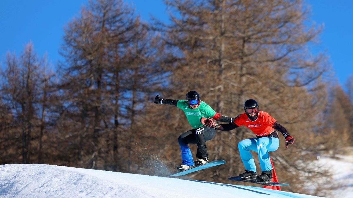 Čtyři z pěti českých snowboardcrossařů postoupili na MS do finále