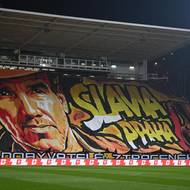 Choreo fanoušků Slavie na Julisce