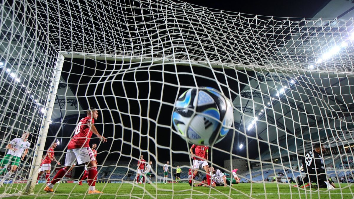 Gibraltar s mocným sousedem nekamarádí, v týmu má i talent z Manchesteru United