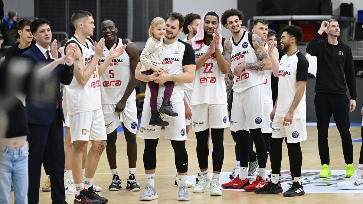 Nymburk by z Ligy mistrů vyřadila jen prohra o 60 bodů. Ve hře je i vítězství ve skupině