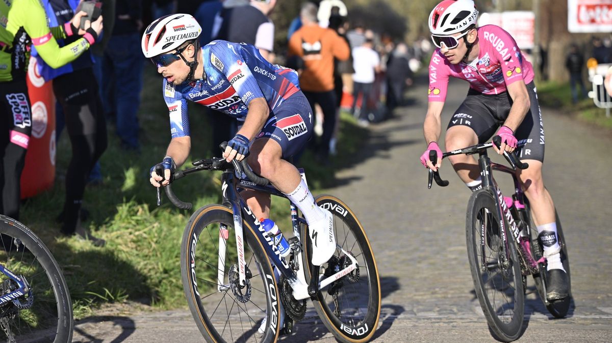 Přelétl přes svodidla, zachránila ho vysílačka. Pád slovenského cyklisty rozproudil debatu
