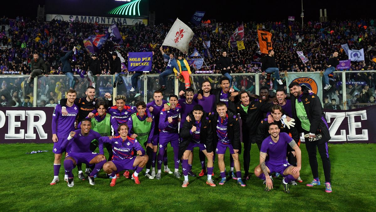 Fotbalisté Fiorentiny a Betisu Sevilla postoupili do semifinále Konferenční ligy