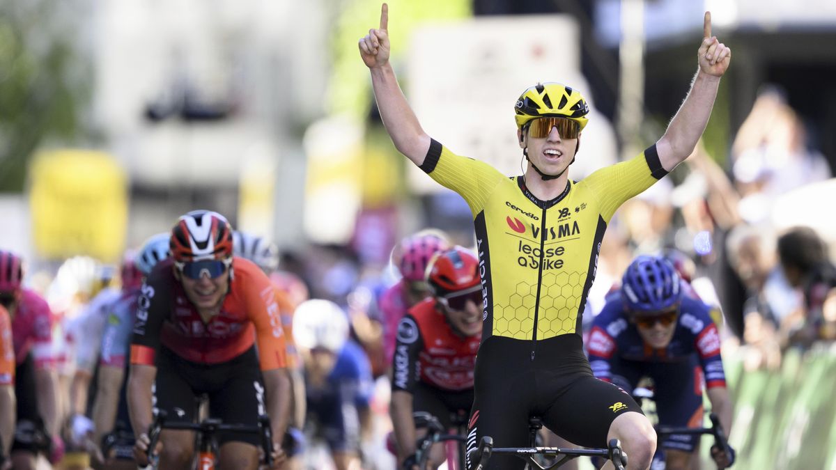 Mladý britský cyklista Brennan vyhrál první etapu závodu Kolem Romandie