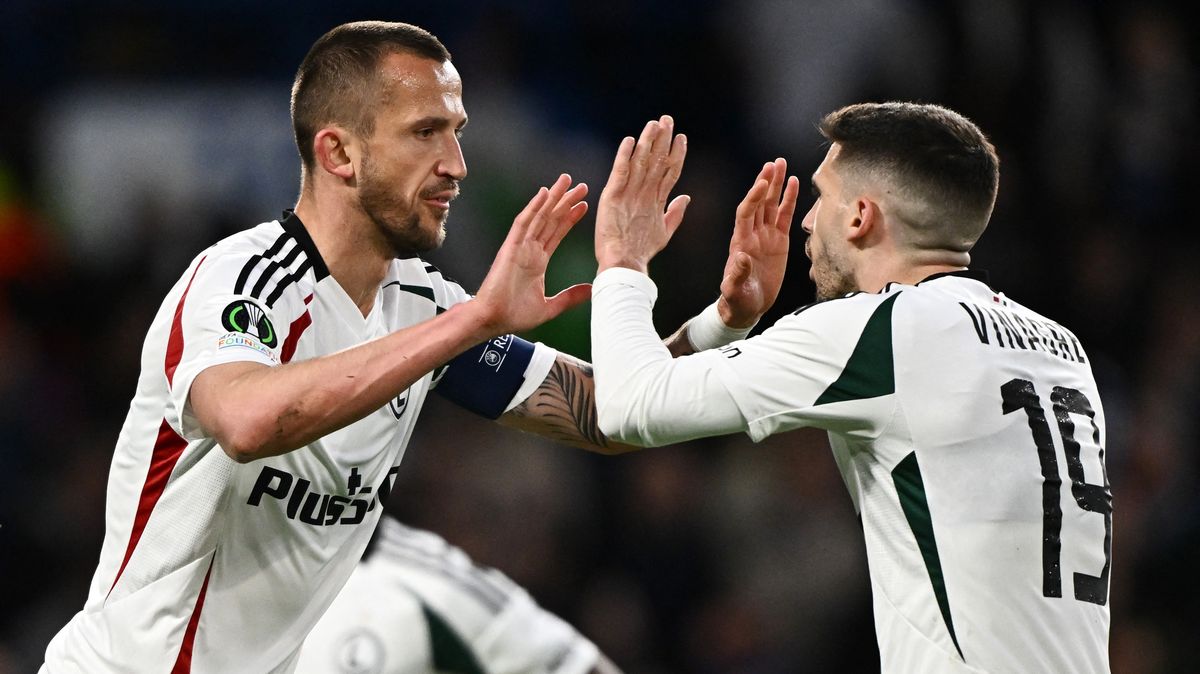 Gól s kapitánskou páskou na Stamford Bridge? Něco neuvěřitelného, řekl Pekhart. V Legii skončí