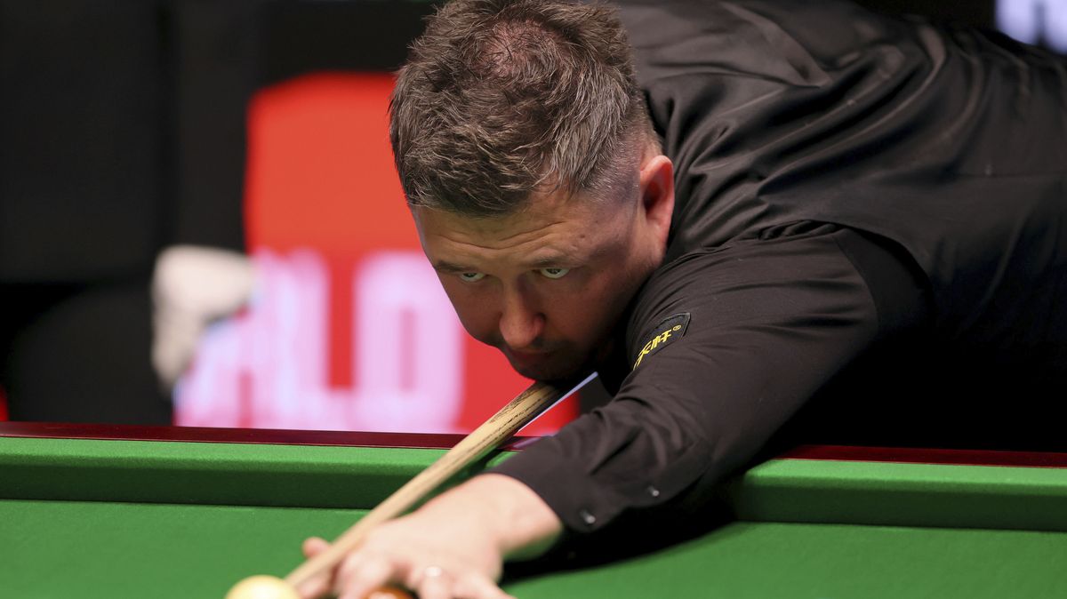 Angličan Wilson po nečekané prohře titul na MS ve snookeru neobhájí