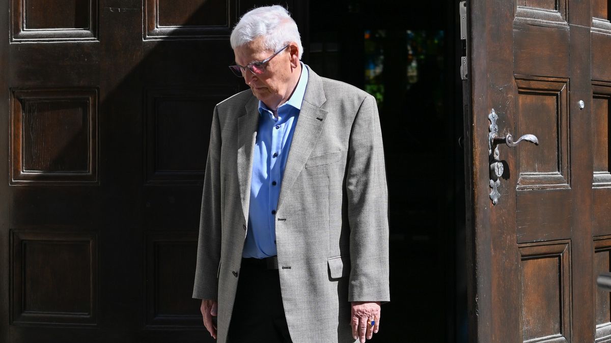 Soud zastavil řízení kvůli daňovému úniku při MS 2006 i proti Zwanzigerovi