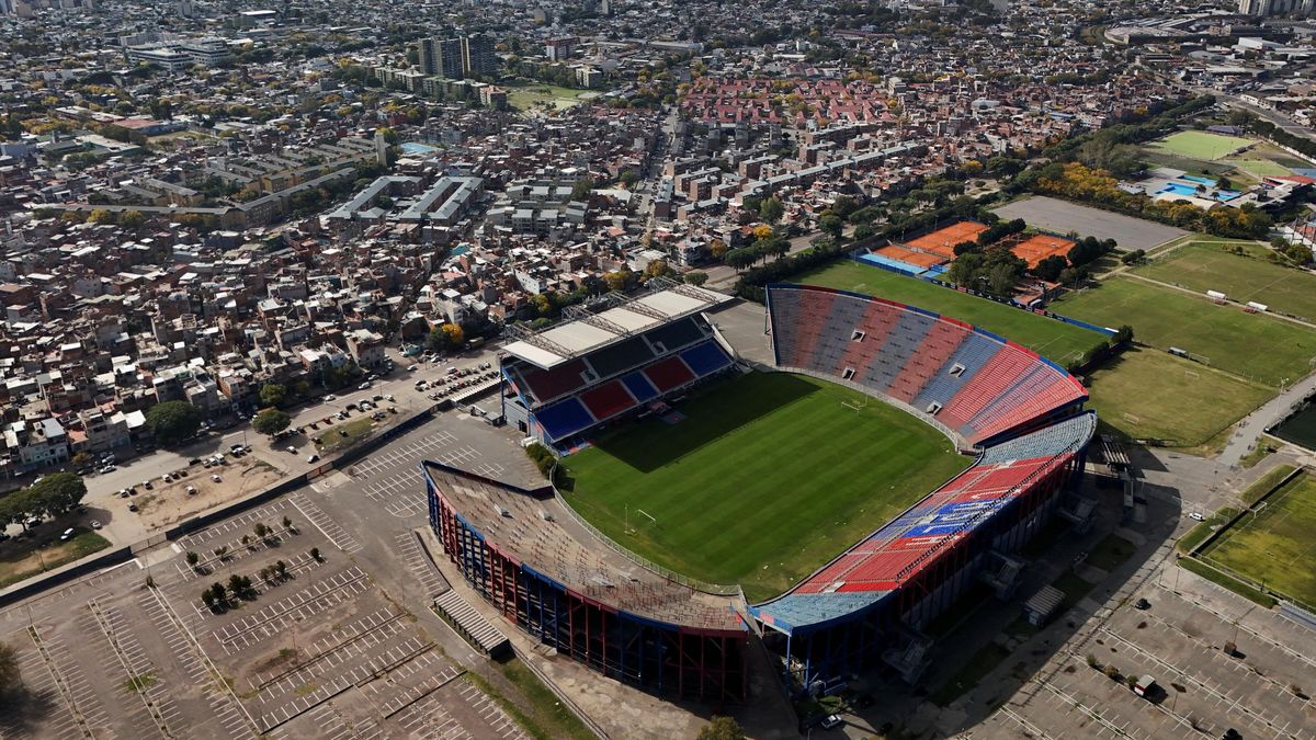 Nový stadion fotbalového San Lorenza ponese jméno zesnulého papeže Františka