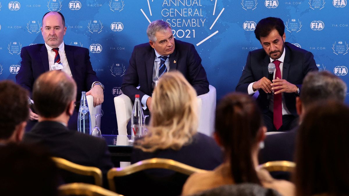 Kvůli nespokojenosti s řízením FIA odstoupil zástupce jejího prezidenta