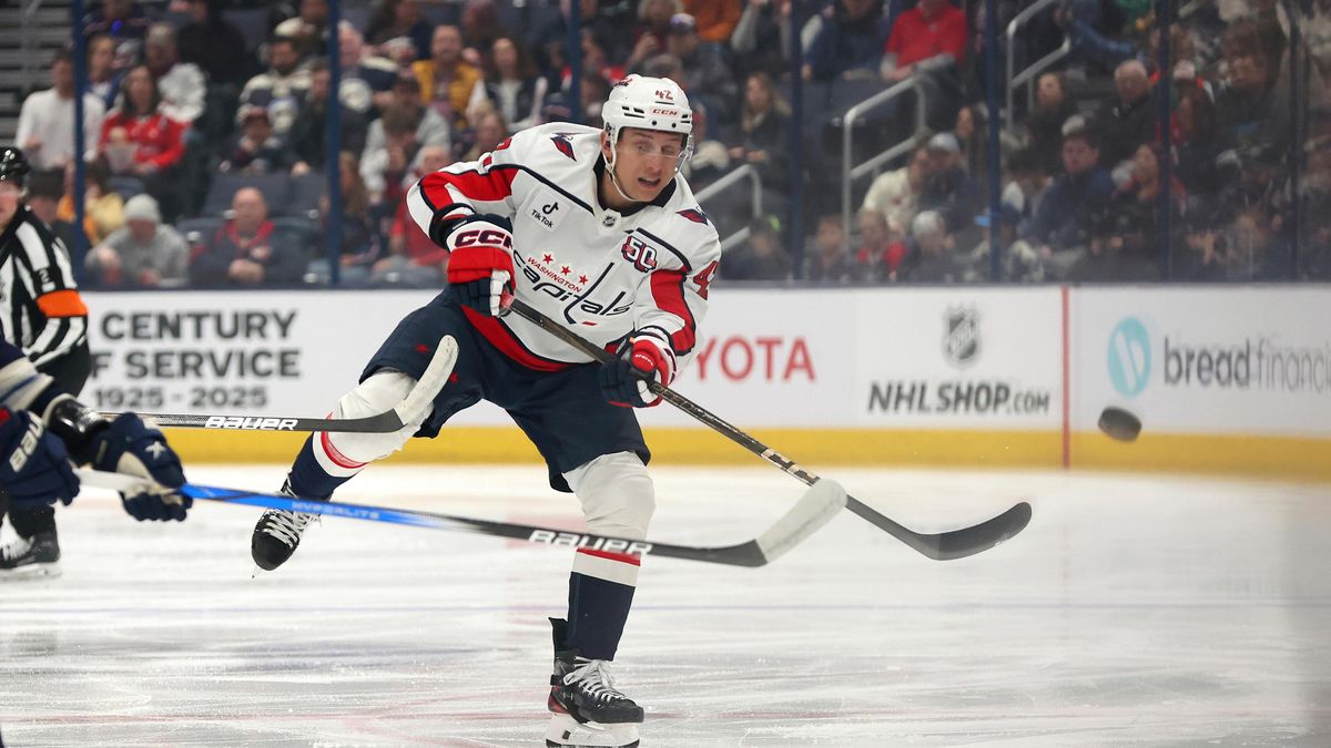Obránce Fehérváry po operaci menisku už Washingtonu v play off NHL nepomůže