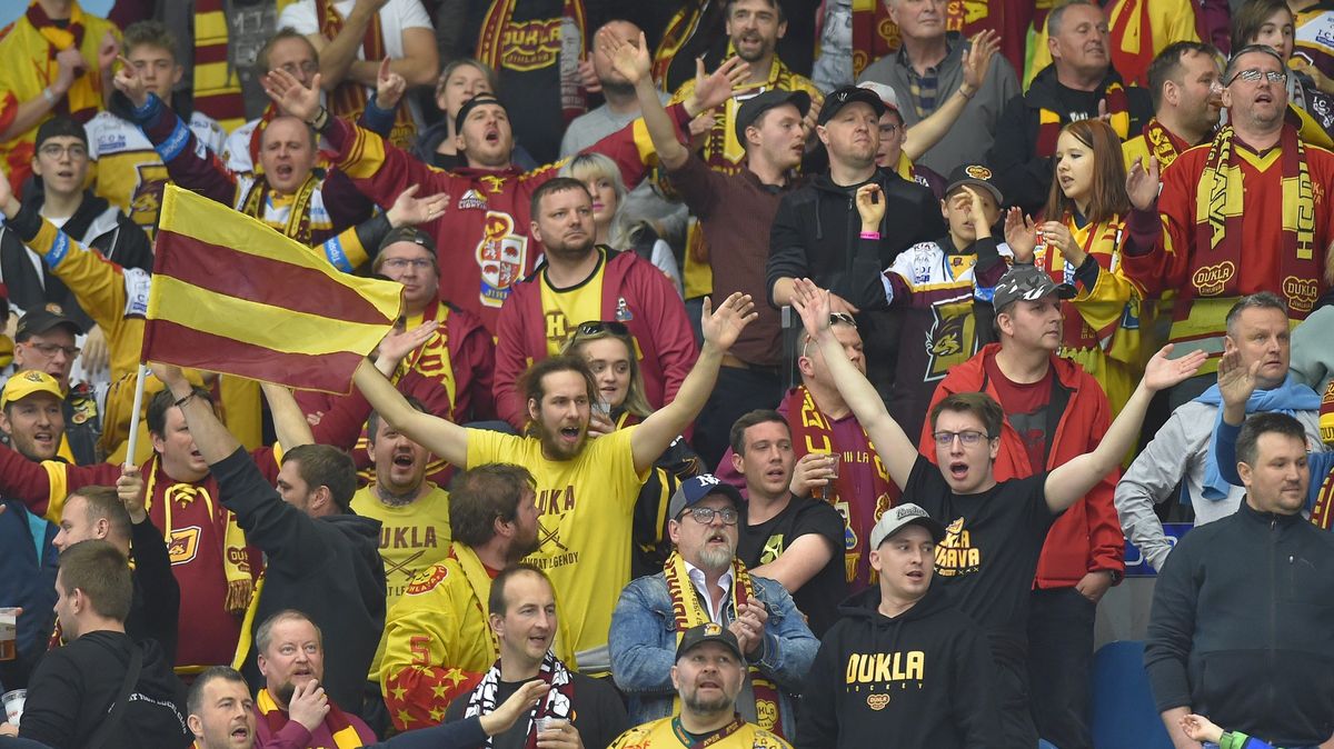 Už baráž je zázrak. Teď pokřtít novou arénu extraligovými mači, sní šéf fanoušků