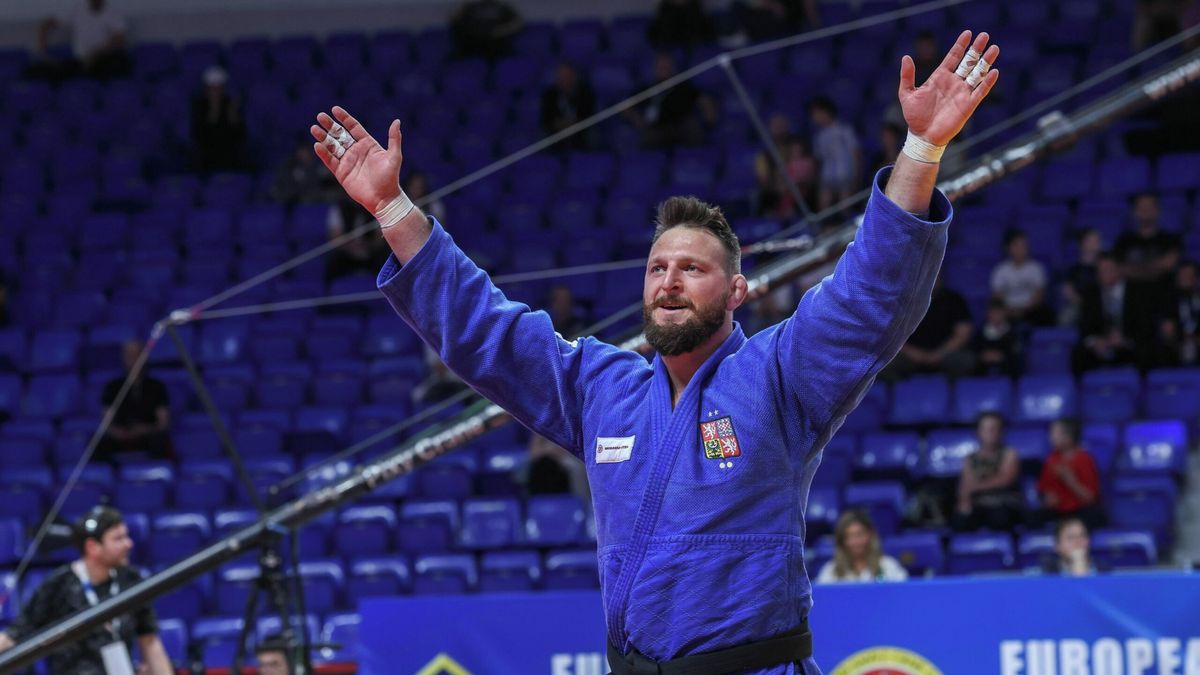 Krpálek má osmou medaili z ME jistou! O titul si to rozdá s domácím Tušišvilim