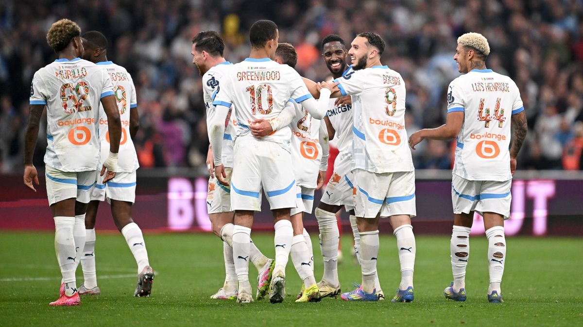 Marseille díky hattricku Gúirího přejela Brest a udržela druhé místo