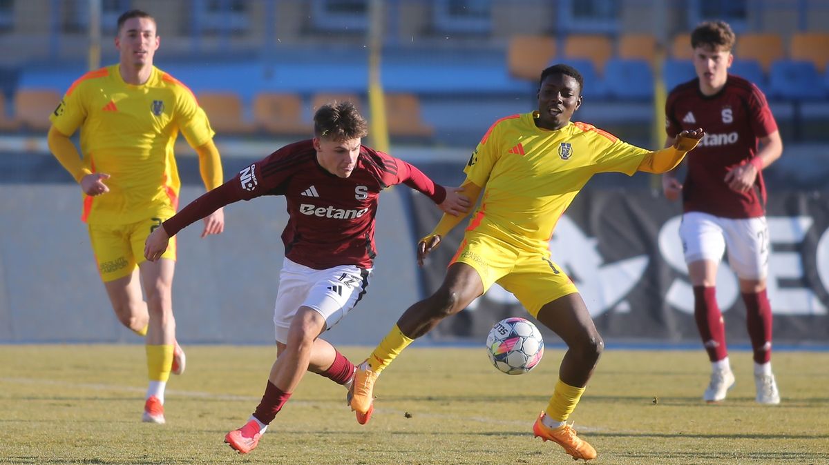 Fotbalisté Jihlavy porazili v předehrávce Prostějov