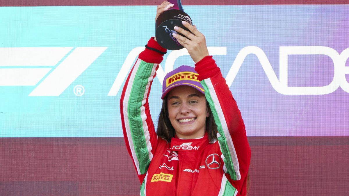 Vítězka F1 Academy zůstala po nehodě v hořícím voze. Z nemocnice promluvila o hrůzném zážitku