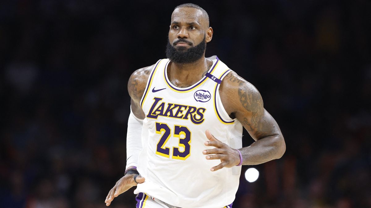 LeBron James má jako první sportovec vlastní figurku Kena