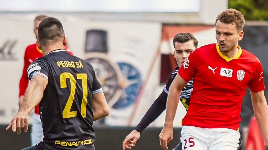 Zbrojovka doma ani podesáté nevyhrála. Je na nás deka, přiznal Zúbek
