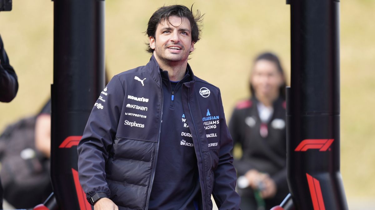 Sainz pobavil fanoušky F1. Zapomněl, že už nejezdí za Ferrari