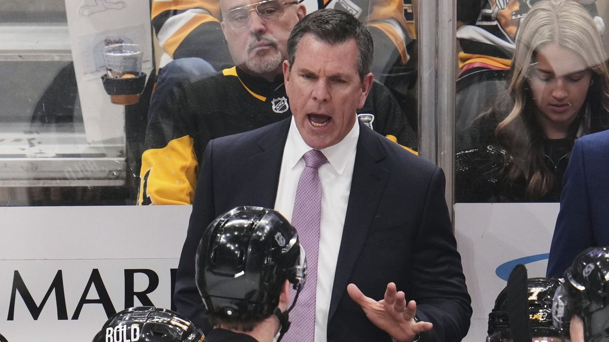 Pittsburgh je bez trenéra. Sullivan klub dovedl ke dvěma Stanley Cupům