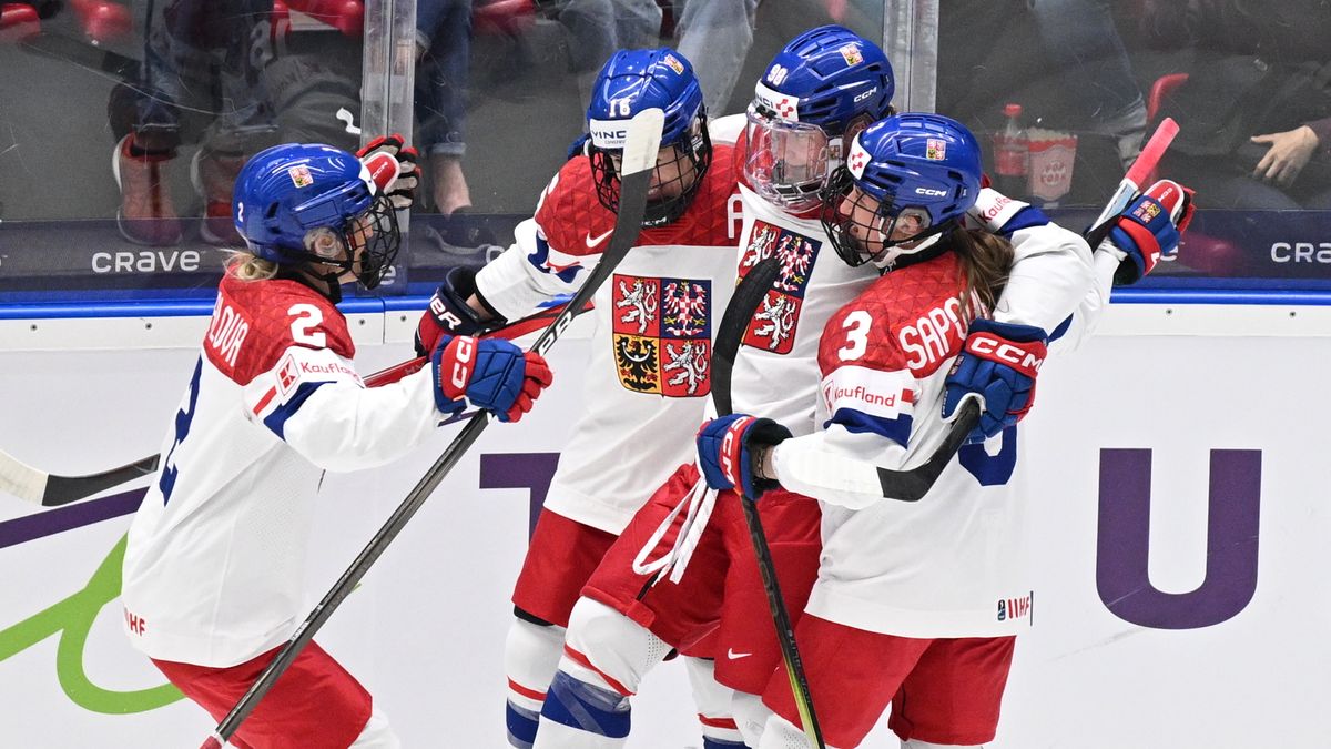 Třináct hráček si zopakuje olympijskou účast
