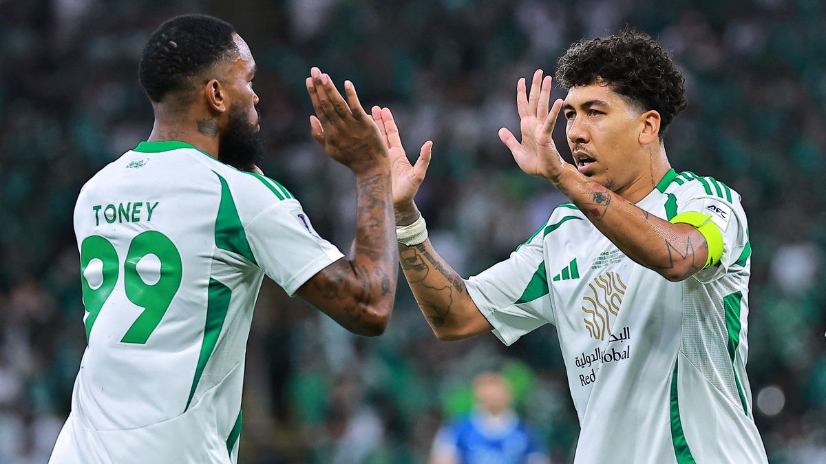Bývalé hvězdy Premier League vystřelily al-Ahlí finále asijské Ligy mistrů