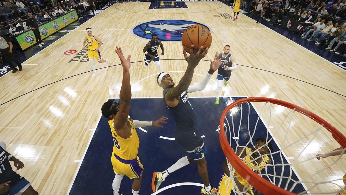 Minnesota se v play off NBA opět ujala vedení nad Lakers