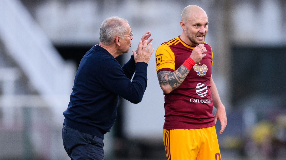 Nevídané zmatky. Diváci čekali penaltu Baníku, po zásahu videa ji kopal soupeř