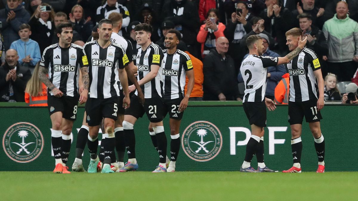 Newcastle deklasoval Crystal Palace a posunul se na třetí příčku