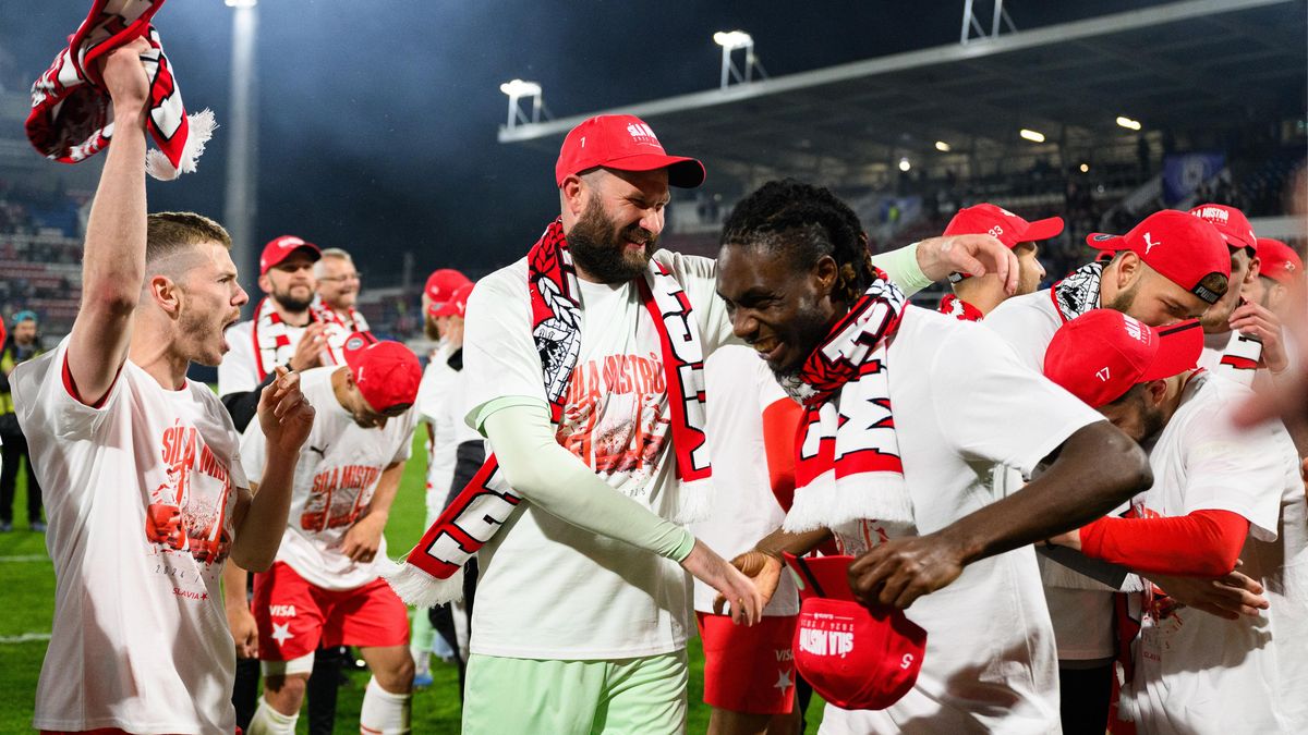 Skvělá zpráva pro Slavii. Opora zřejmě odolá nabídkám ze zahraničí, je posedlá Ligou mistrů