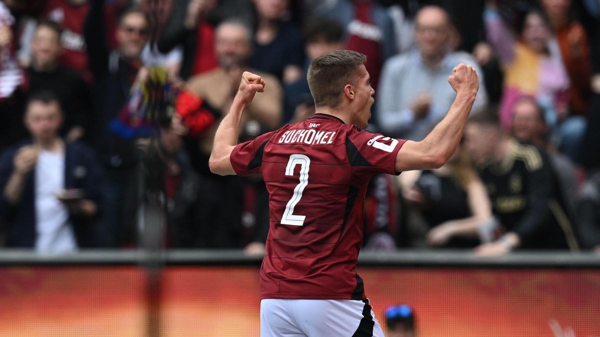 První gól za Spartu slavil, i když stál proti bývalému klubu. Emoce byly silnější, řekl Suchomel