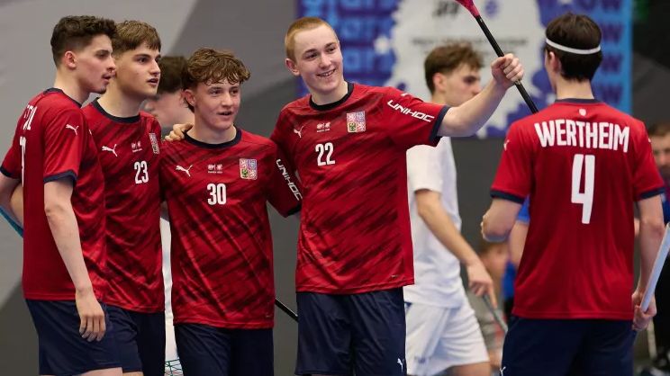 Čeští florbaloví junioři deklasovali Slovensko a jsou v semifinále MS