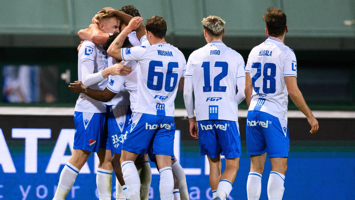 Baník v rauši. Dál sahá po Evropě a hlasatel žádal fanoušky: Opusťte stadion!