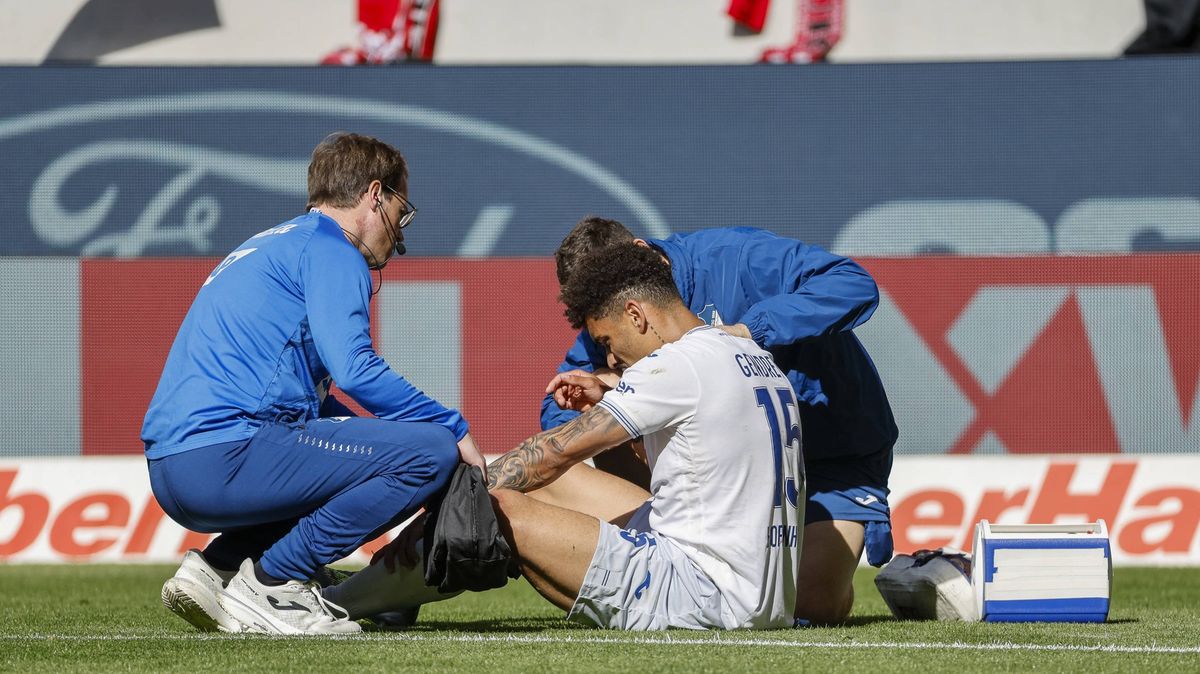 Kadeřábkův konkurent si zlomil klíční kost a sezona pro něj skončila