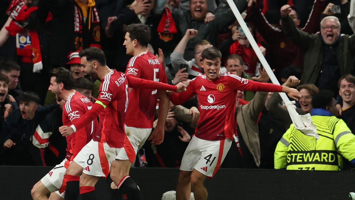 Šílenost, víc než zázrak! United odvrátili blamáž neuvěřitelným obratem