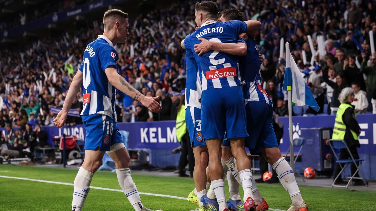 Fotbalisté Espaňolu porazili Getafe, Král se na hřiště dostal v závěru