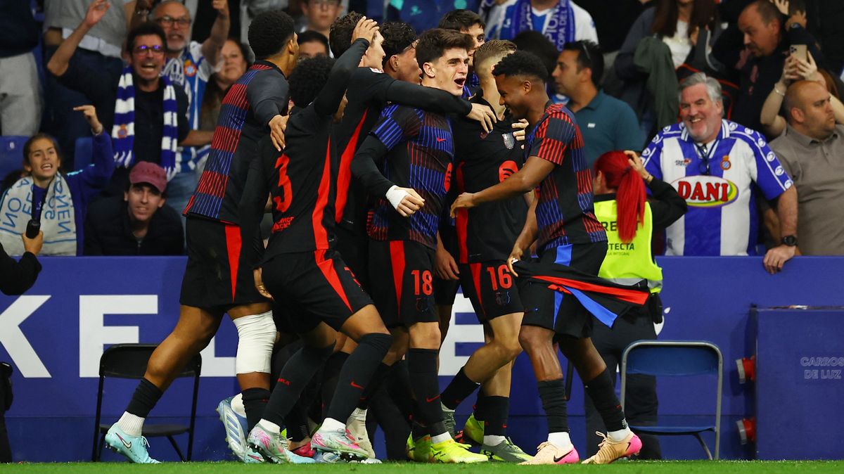Fotbalisté Barcelony získali po výhře nad Espaňolem mistrovský titul