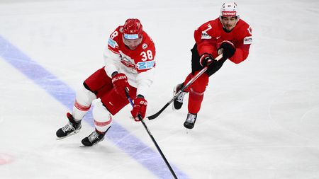HOKEJ ONLINE: Dánové zkusí zopakovat senzaci, vyzývají Švýcary. Američané rozdrtili Švédsko a jsou prvními finalisty  