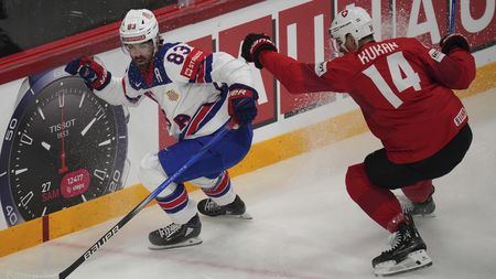 HOKEJ ONLINE: Švýcaři byli blízko první branky ve finále MS. Švédsko zvládlo duel o bronz