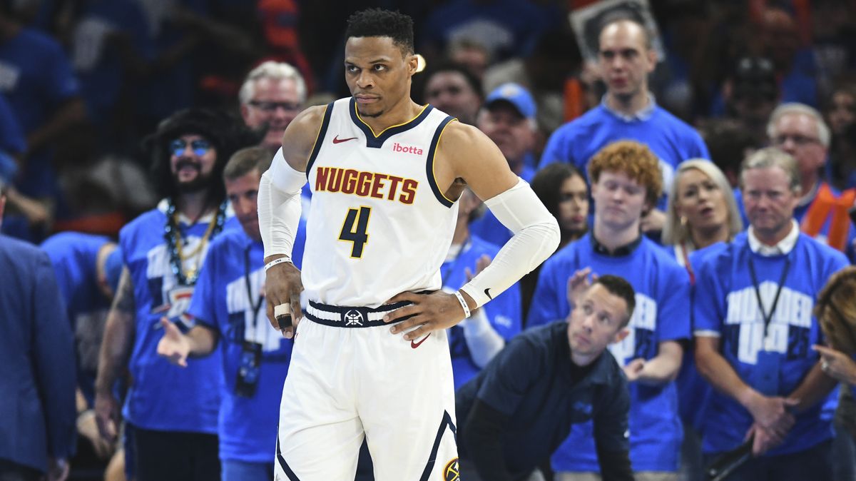 Hvězda NBA Westbrook nevyužije opci s Denverem a stane se volným hráčem