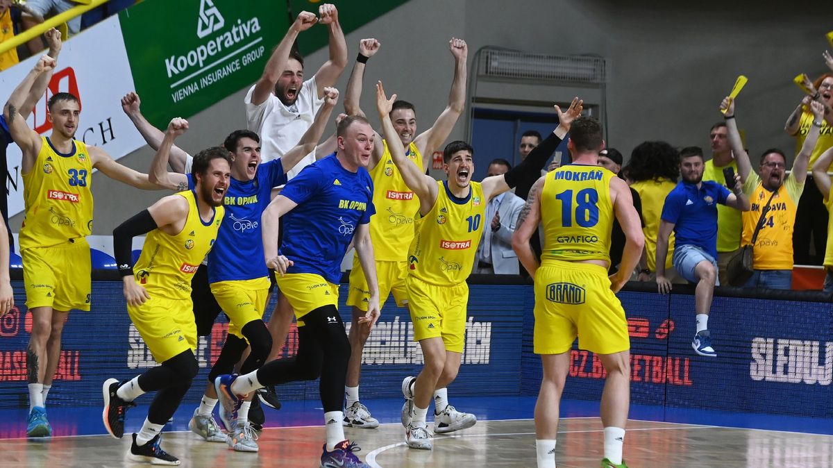 Novým trenérem basketbalistů Opavy je dosavadní Czudkův asistent Zach
