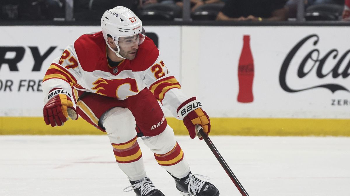 Útočník Coronato podepsal v NHL novou sedmiletou smlouvu s Calgary