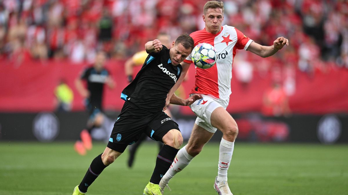 Vraťte akreditace, vyzvala etická komise Slavii, Plzeň a Baník