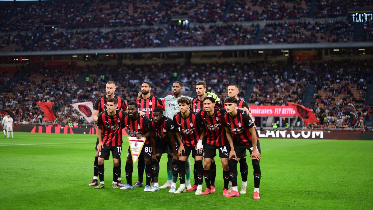 Fotbalisté AC Milán jsou bez trenéra