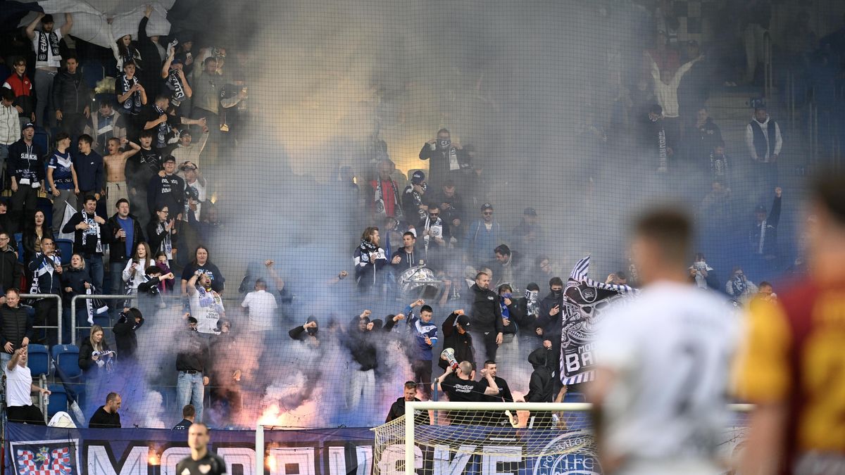Fotbalovému klubu 1.FC Slovácko v sezoně 2023/24 klesly tržby, skončil ve ztrátě