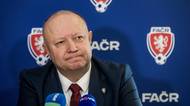 Návrat temnoty do fotbalu? Čas ukáže, reagoval Fousek po prohraných volbách