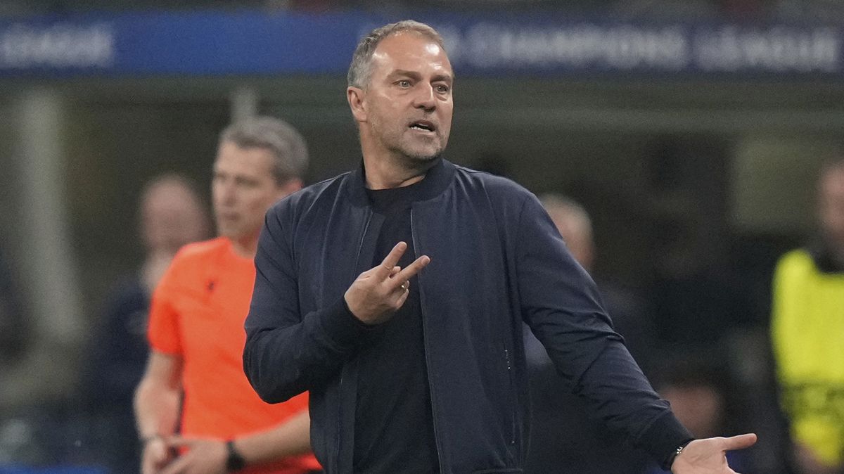 Barcelona si podle médií pojistila trenéra Flicka. Dohodli se na prodloužení smlouvy