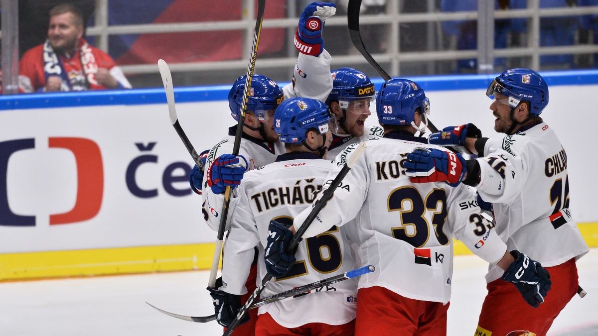 Pětice extraligových finalistů už trénovala s reprezentací, Hájek bude v sobotu hrát