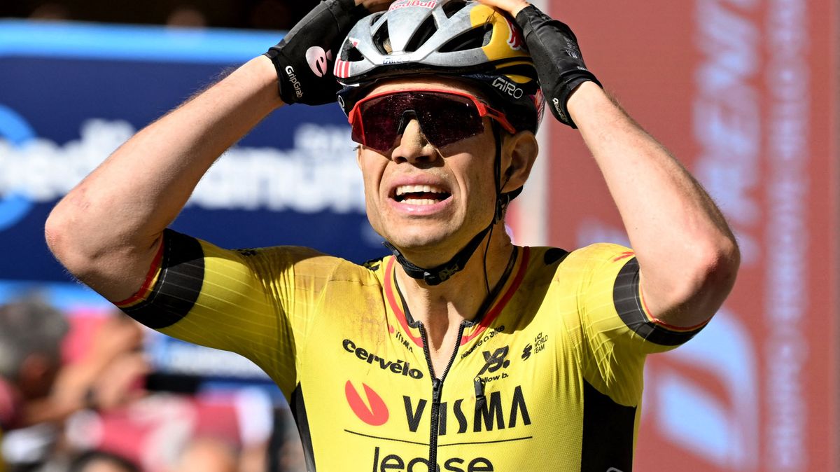 Vacek na Giru bojoval o vítězství, nakonec mu došly síly. Slaví Van Aert