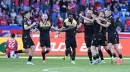 FOTBAL ONLINE: Šok pro Plzeň, Baník bleskově otočil skóre! Dukla zdramatizovala boj o záchranu