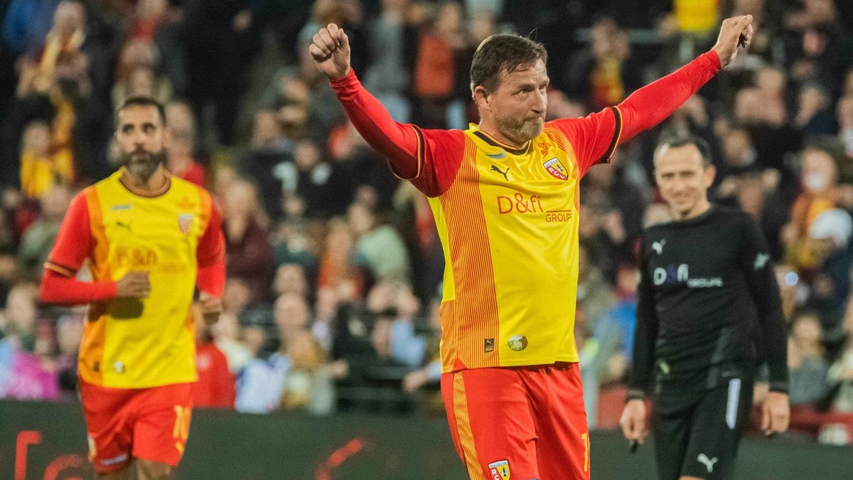 Heskey, Fowler, Rosický a spol. v Dolních Chabrech! Světové legendy přijedou hrát pro Šmicra